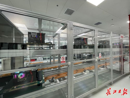 干勁滿滿 市民一早坐 龍地鐵 去上班